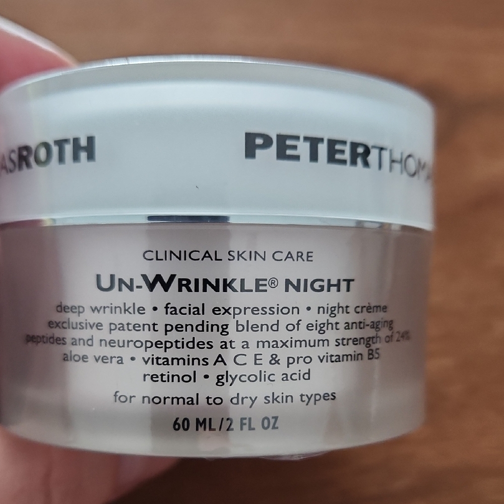 Peter Thomas Roth Un-Wrinkle Night Cream - Cream